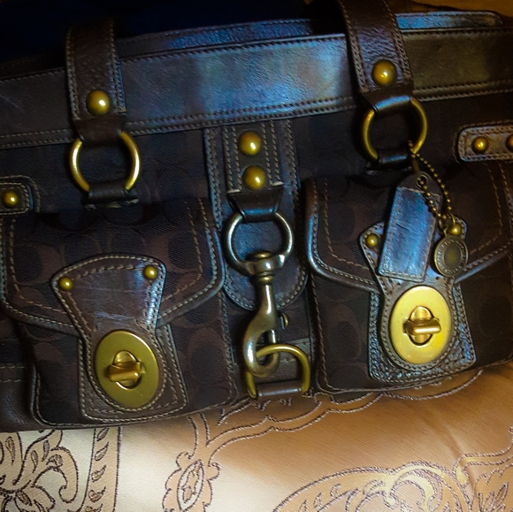 Vintage designer handbags & accessories - Picture 11 of 16